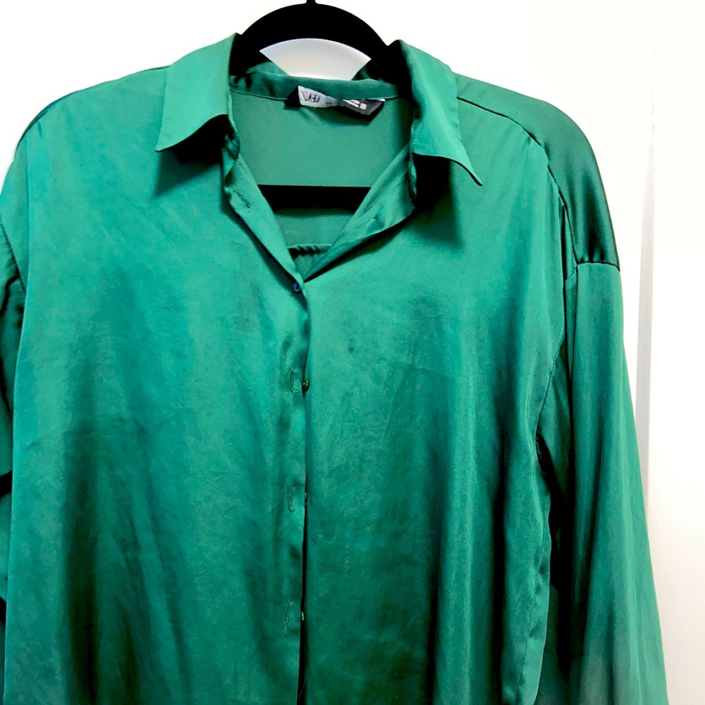 Emerald satin like shirt